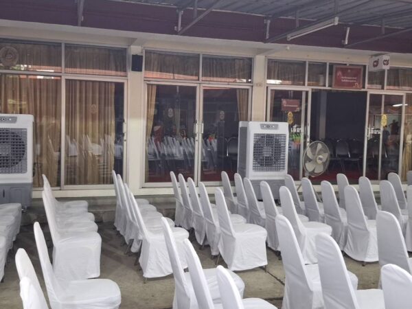 วัดศิริพงษ์ธรรมนิมิต วัชรพล เช่าพัดลมไอเย็นรุ่น MIK-S100ECL จากมาสเตอร์คูล